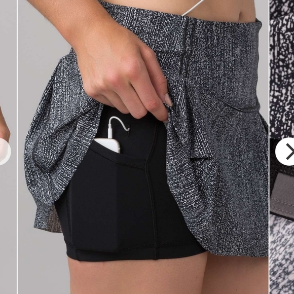 Lululemon Lost In Pace Skirt Skort Pleated Running Tennis White and Black Size 6 - Picture 7 of 16